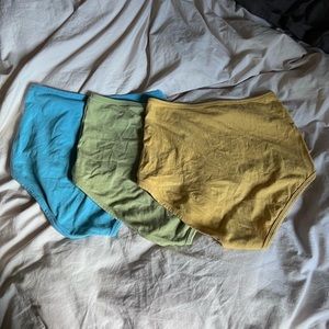 BUNDLE ARQ undies in large buttercup sky pistachio